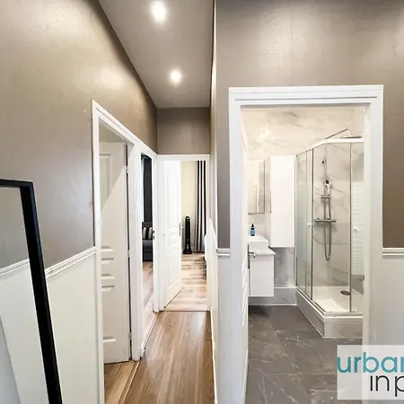 Urbanflat 23 - Charming Flat In *
